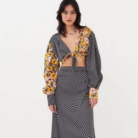 NWT For Love & Lemons Anya crop top front tie long sleeve floral XS - Picture 7 of 16